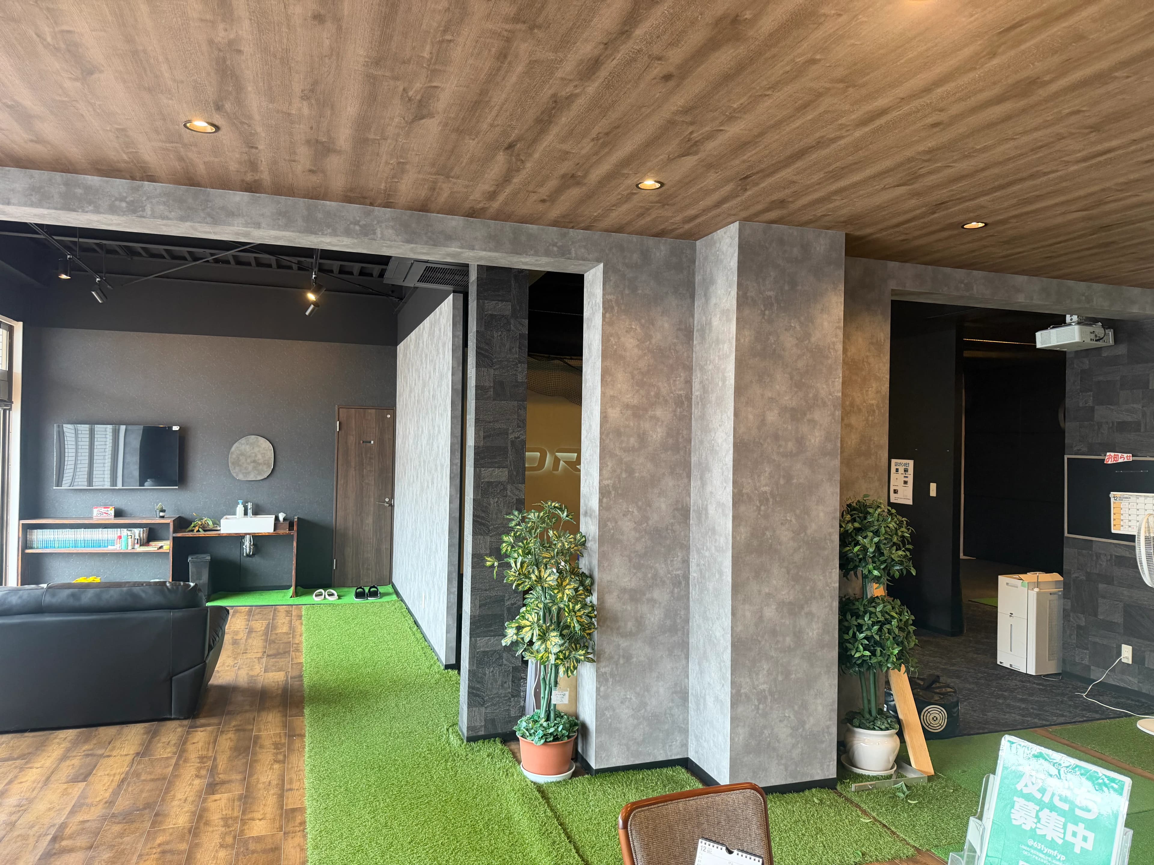 LEAP GOLF店内・受付フロア